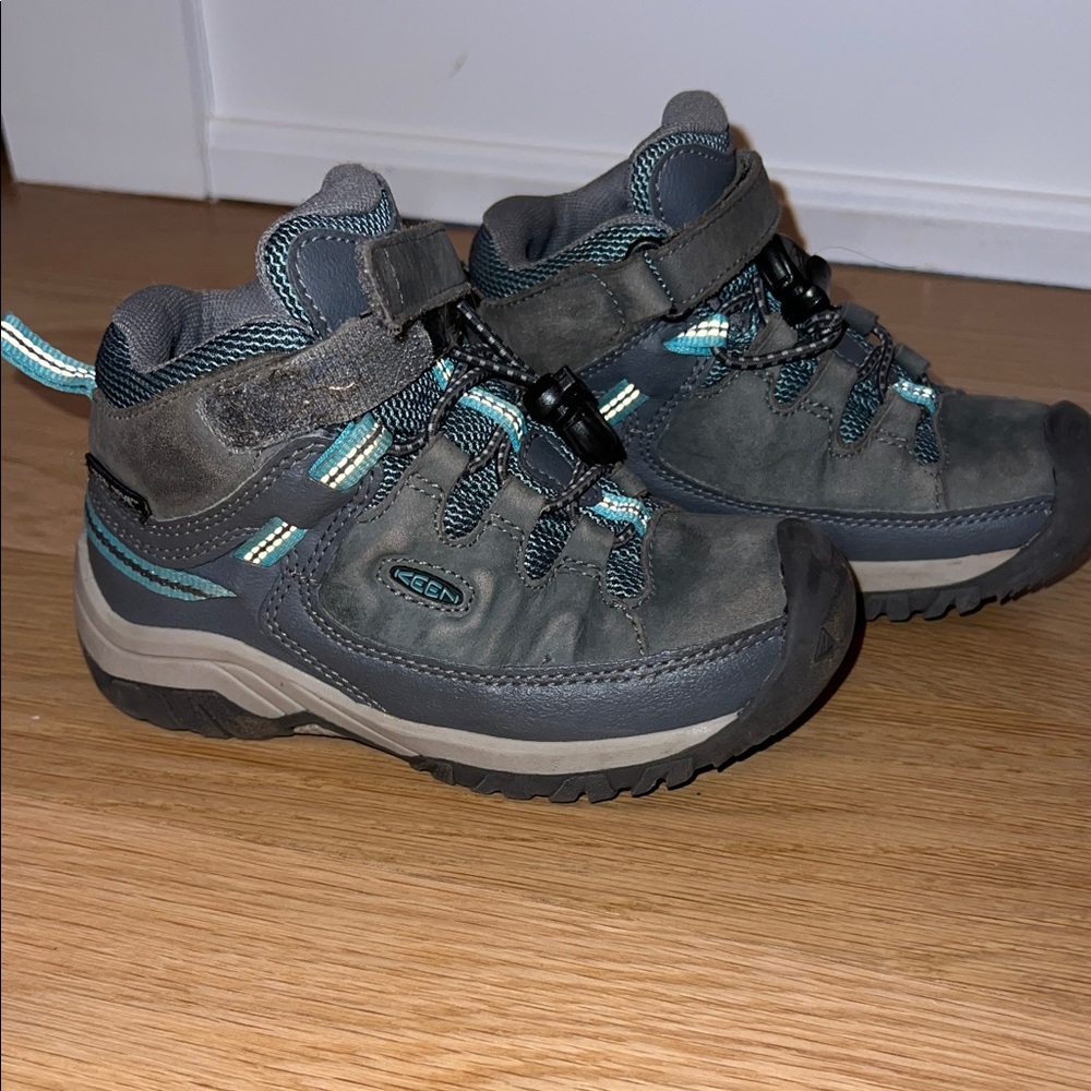 KEEN Kids' Black and Teal Boots